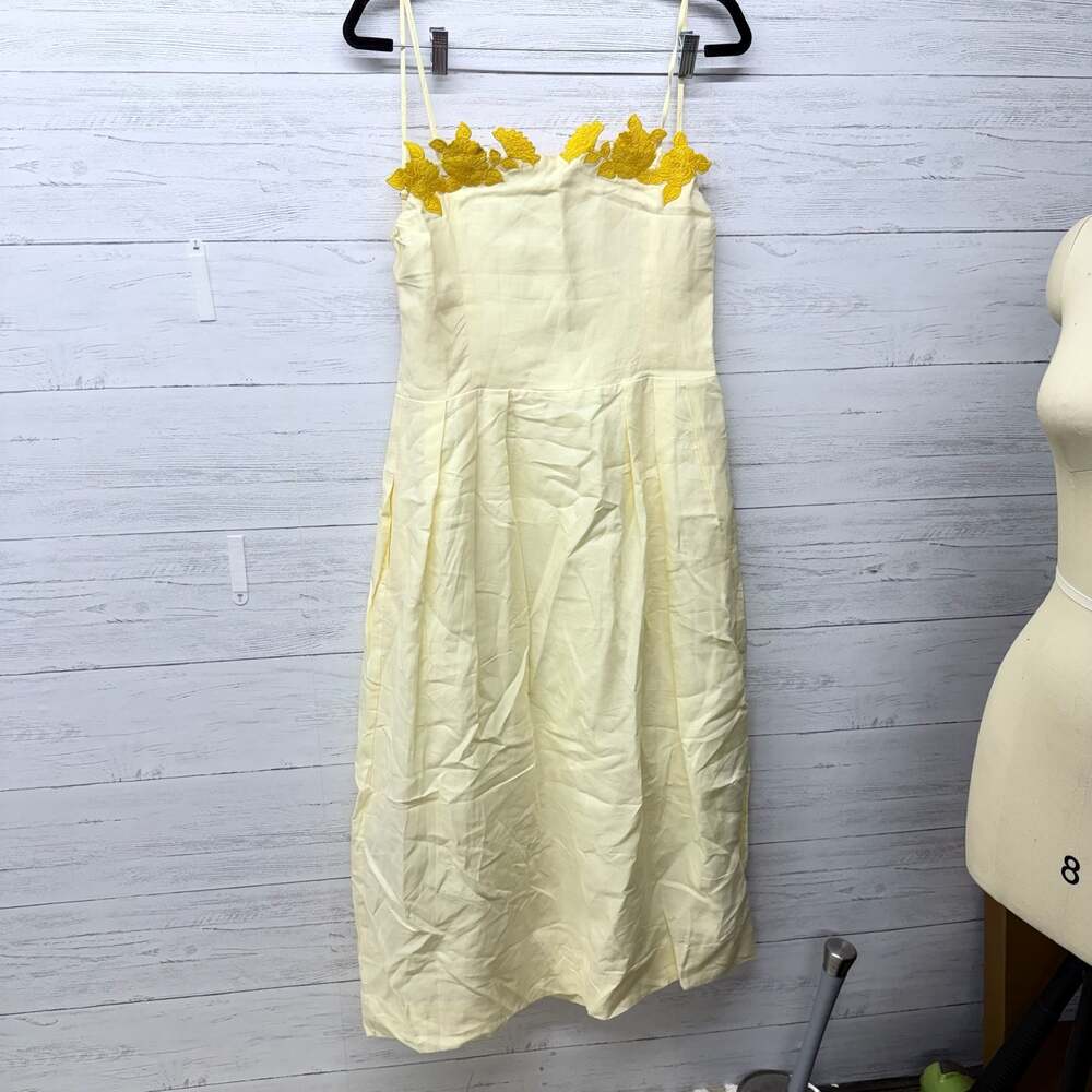 Fanm Mon linen L yellow dress with embroidered flowers